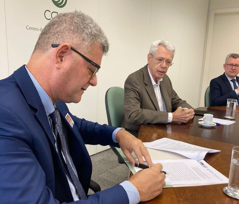 Read more about the article INPI signs cooperation agreement with CGEE and participates in event on GI in Brasília