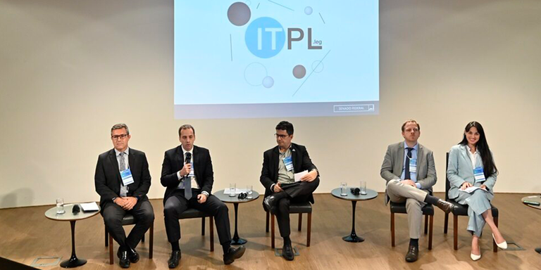 Read more about the article CGU participates in seminar on transparency and social control