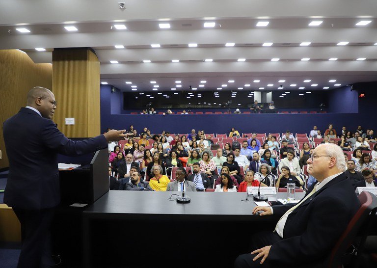 Read more about the article MDHC announces actions to protect and guarantee the rights of children and adolescents