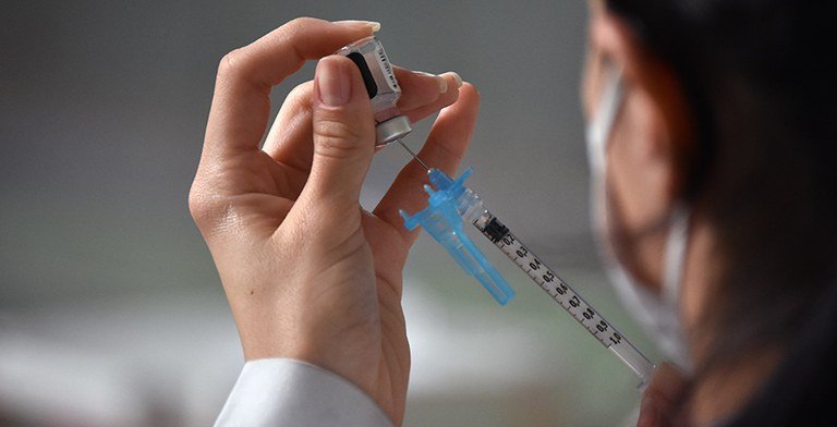Read more about the article CGU concludes investigations into the vaccination of the former President of the Republic
