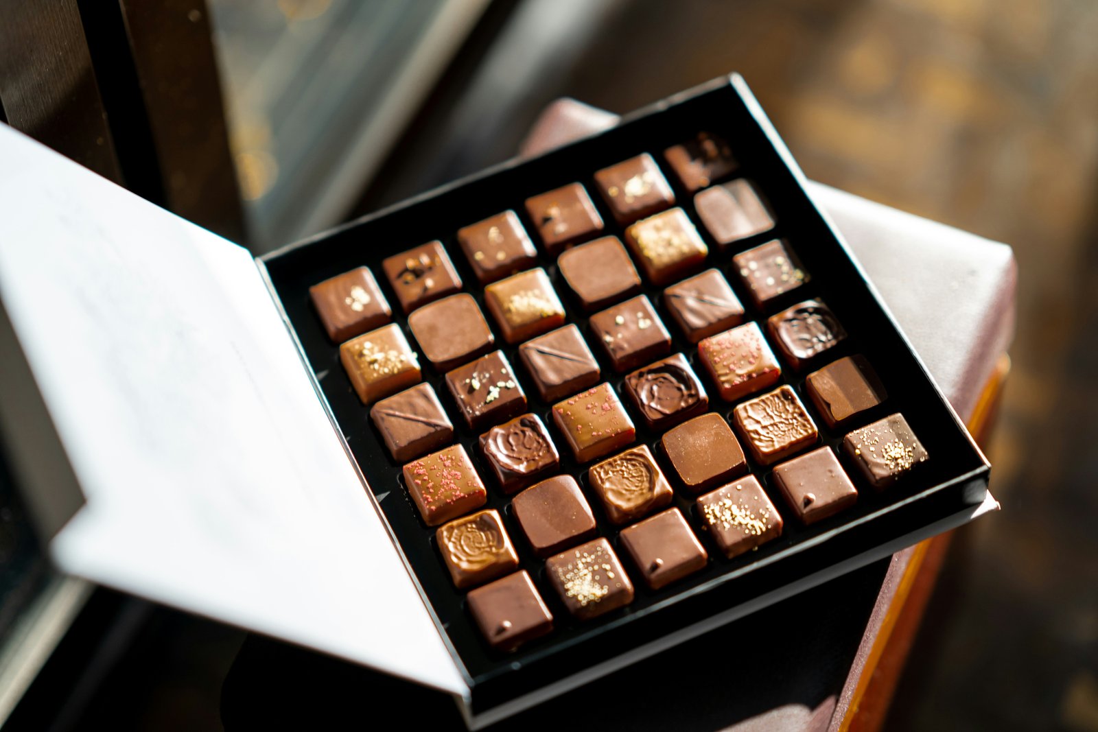 Read more about the article The Autorité de la concurrence fines Chocolats De Neuville for hindering its franchisees’ commercial freedom