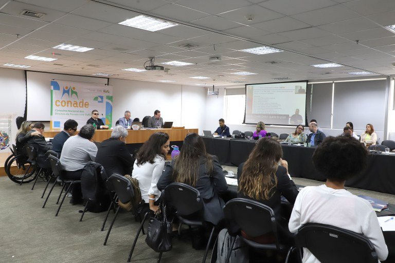 Read more about the article With consultancy from MDHC, new accessibility guide for air transport is presented during Conade meeting