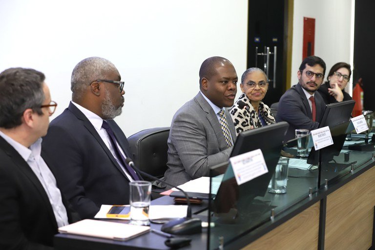 Read more about the article Silvio Almeida and Marina Silva propose improvements in protection policies for human rights defenders