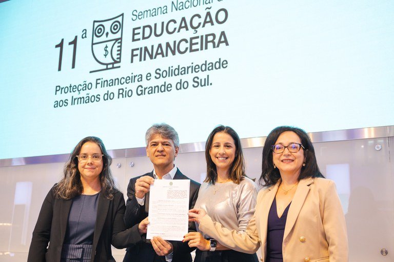 Read more about the article SUSEP signs technical cooperation agreement with CVM, MPS, INSS and Previc for the Financial Education in Schools Program