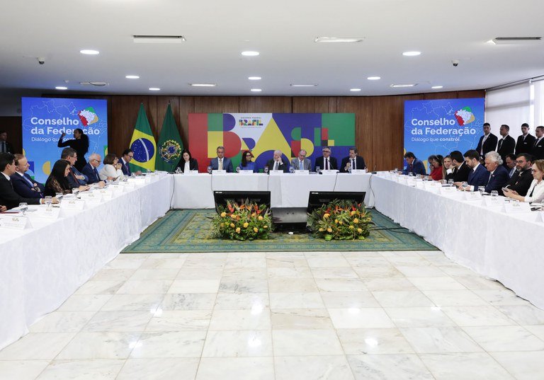Read more about the article Union, states and municipalities sign federative commitment to combat climate change