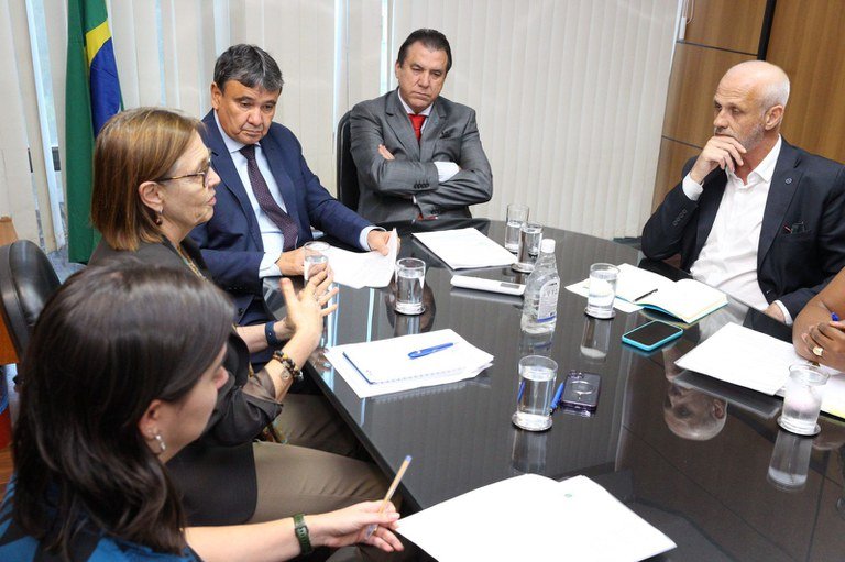 Read more about the article Ministers Wellington Dias and Luiz Marinho reinforce commitment to decent work in the area of ​​care